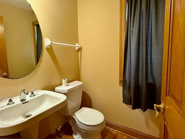 5745 Annapolis Ln N — Photo 10