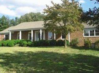 2059 Pilgrim Rd, Goode, VA 24556