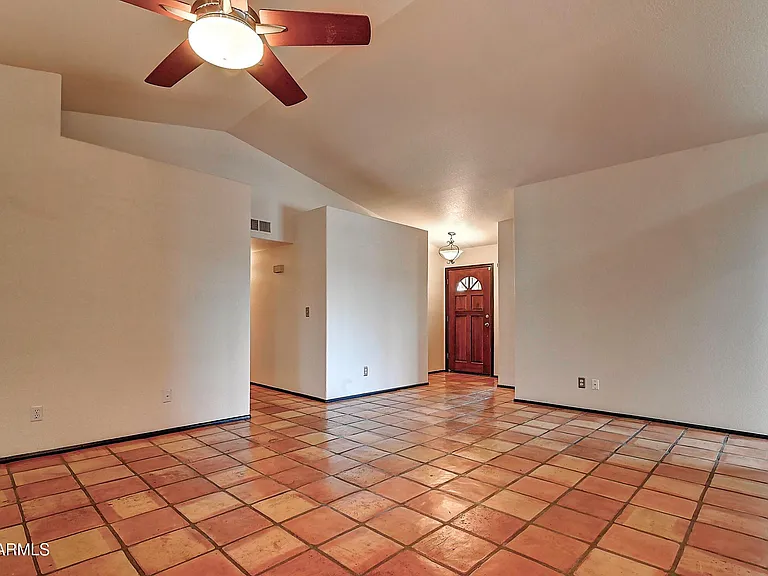 14004 N Sussex Pl — Photo 11