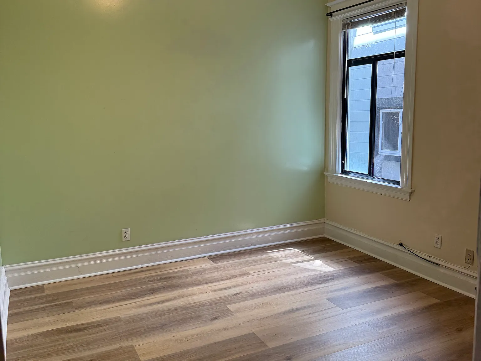 1841 Mason St — Photo 1
