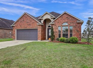 311 Lakefront Dr, Rayne, LA 70578