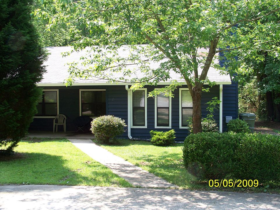 1st image of 2120 Wells Dr SE