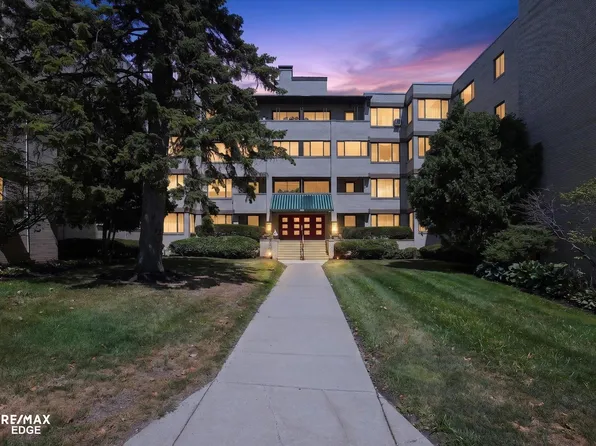 915 E Court St, Flint, MI 48503