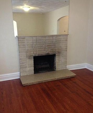 3rd image of 7734 Ahern Ave