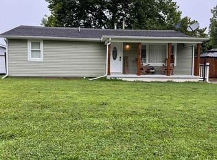 220 N Angling Rd, Farmland, IN 47340