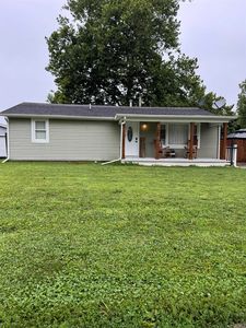 220 N Angling Rd, Farmland, IN, 47340