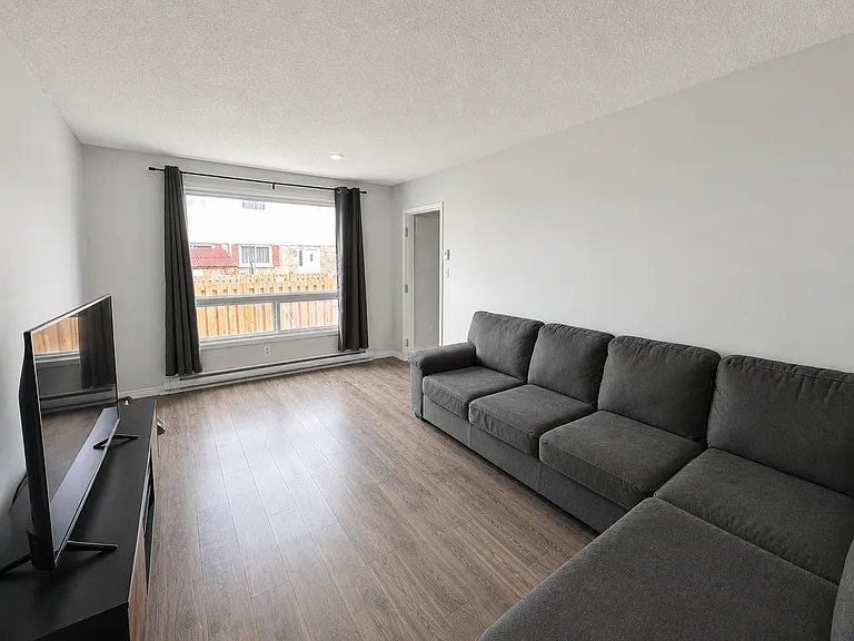 15 Tracey Park Dr #14 — Photo 3