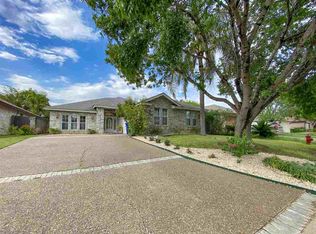 408 Saint Thomas Dr, Laredo, TX 78045