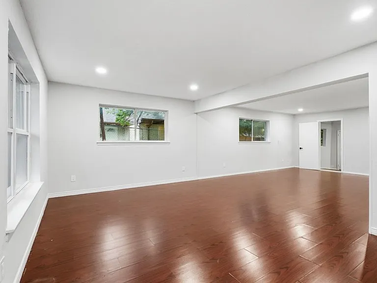 8121 Ferguson Rd #8121 — Photo 5