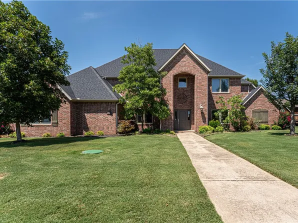 1222 Edinburgh Loop, Springdale, AR 72762