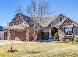 1859 N Peckham Ct, Wichita, KS 67230