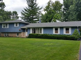 46W480 Primrose Path, Hampshire, IL 60140