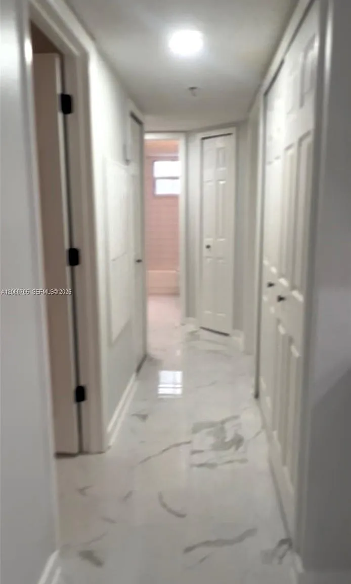 Royal Palm Bay Condo — Photo 4