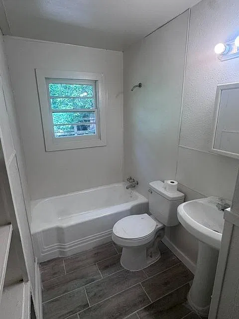 Unit Photo