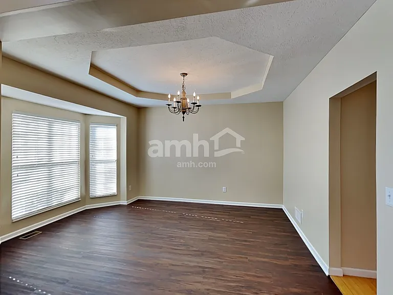 338 Calebs Ct — Photo 7