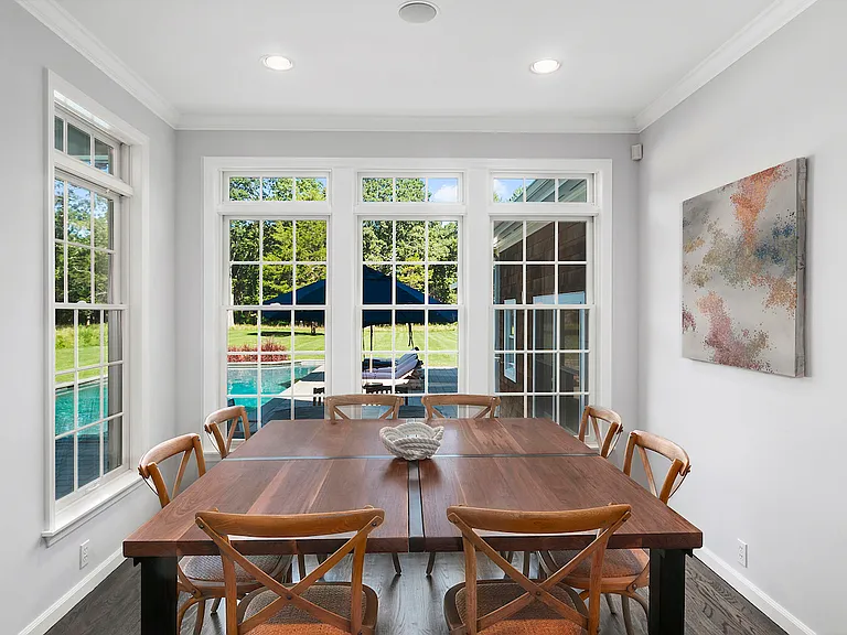 100 Greenleaf Ln — Photo 6
