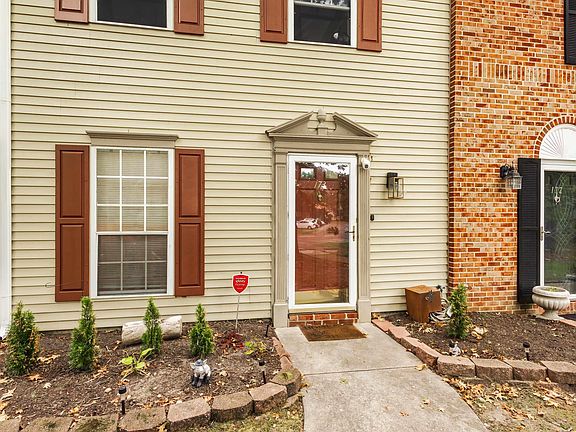2nd image of 173 Rumson Dr #173