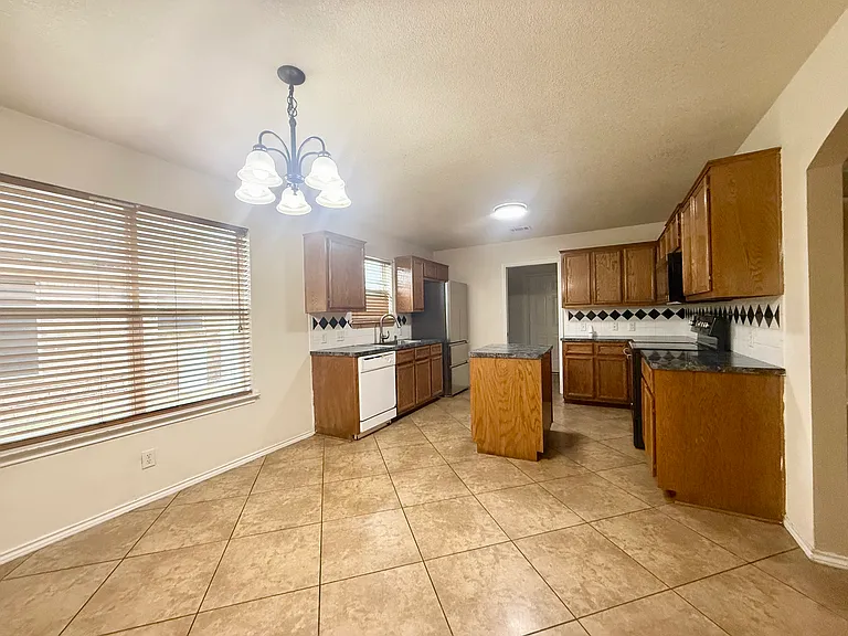 4006 Frigate Dr — Photo 40