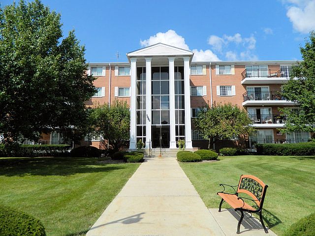 1st image of 1060 N Farnsworth Ave #1316