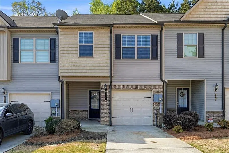 3 bed, 2.5 bath, 1474 sqft, $1,800 — Photo 1