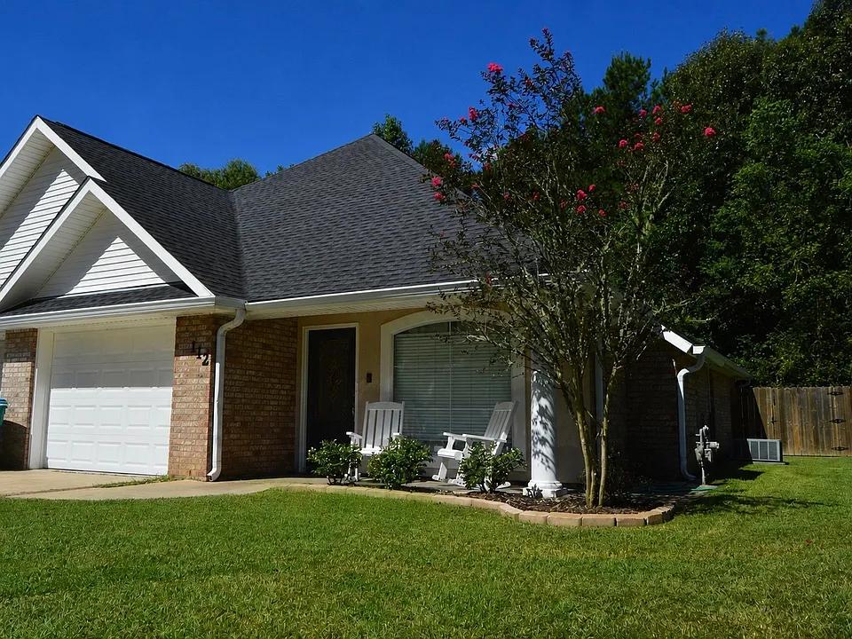112 Southgate Dr