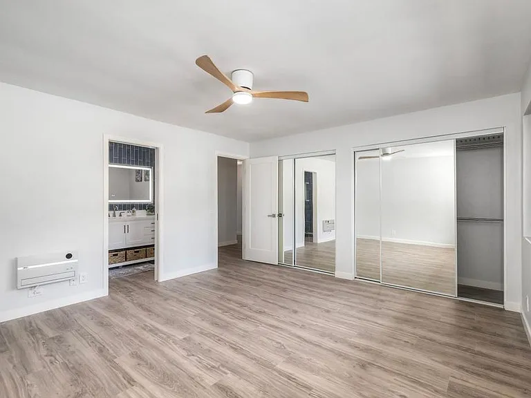 4705 Marina Dr #10 — Photo 13