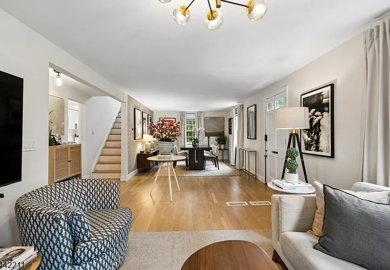 24 Iris Rd — Photo 6