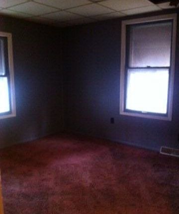 3rd image of 1611 Summit St