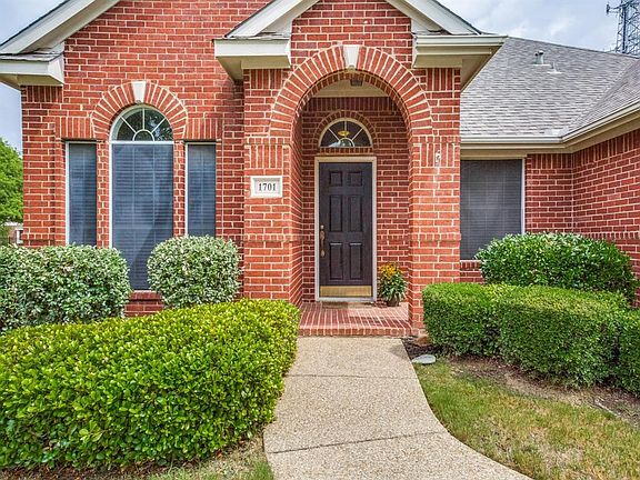 4th image of 1701 Sunflower Dr