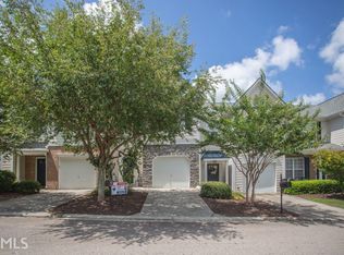6354 Shoreview Cir, Flowery Branch, GA 30542
