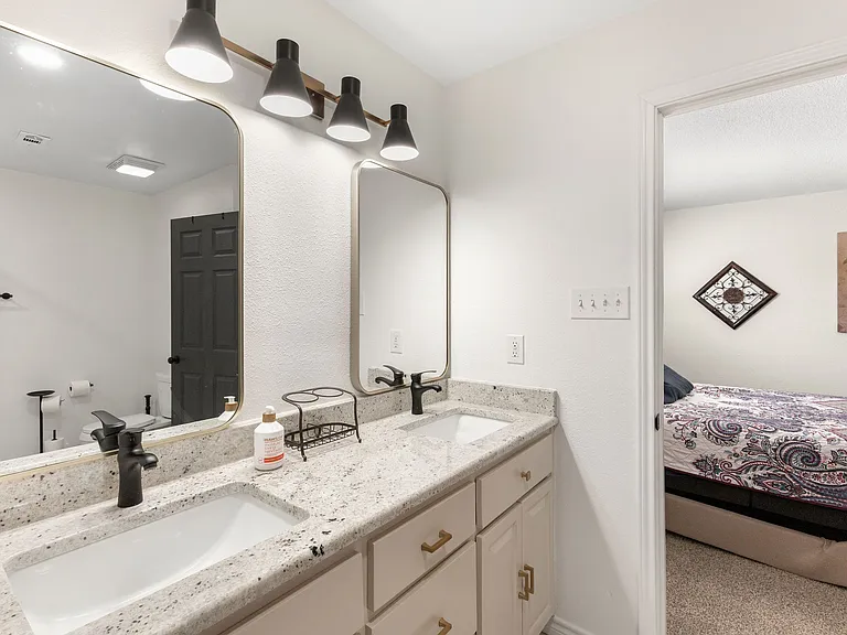 110 Forest Cir — Photo 14