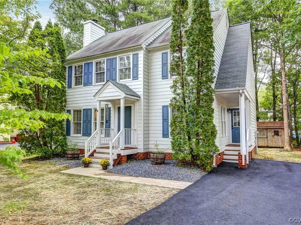 2400 Old Coach Ln, Henrico, VA 23238