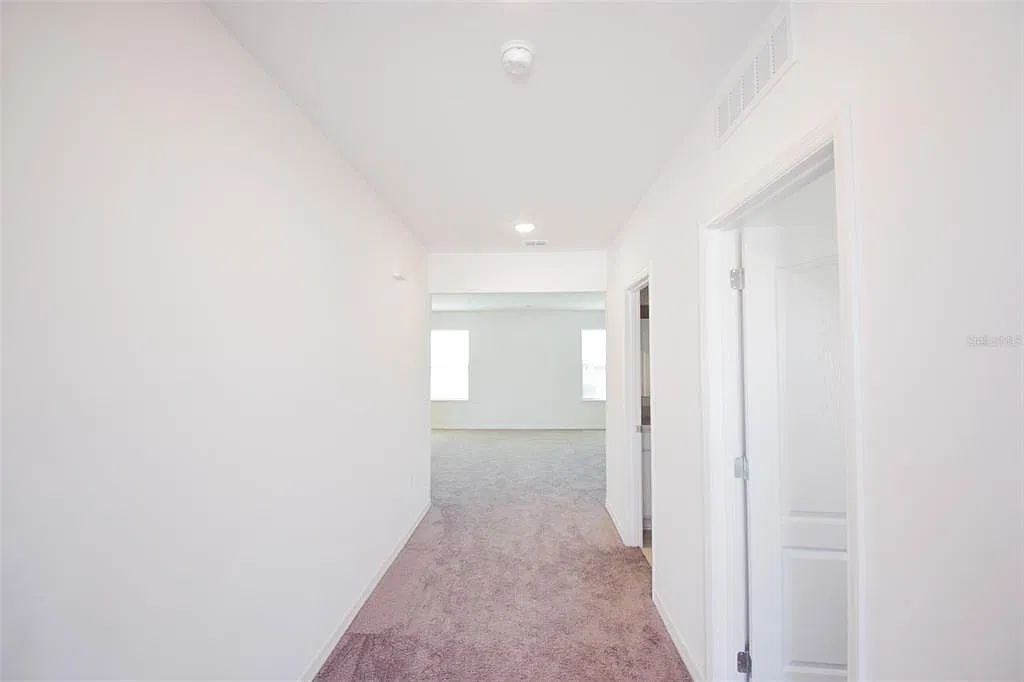 5 bed, 3.0 bath, 2692 sqft, $3,000 — Photo 4