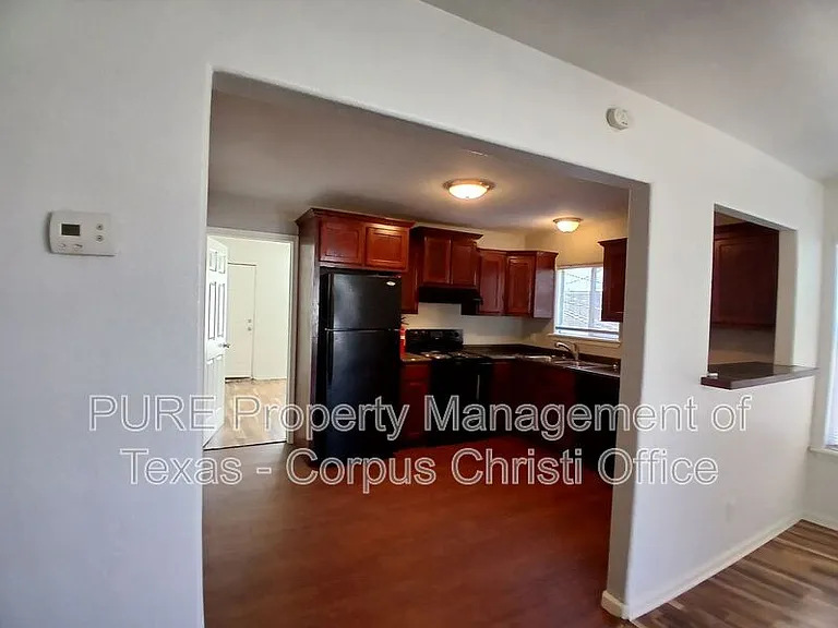 901 Furman Ave #D — Photo 6