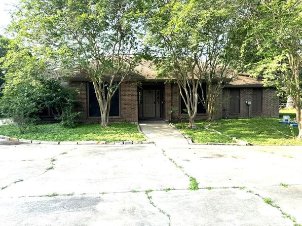 772 Riverside Dr