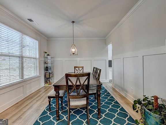 5th image of 8190 Tiberon Pkwy