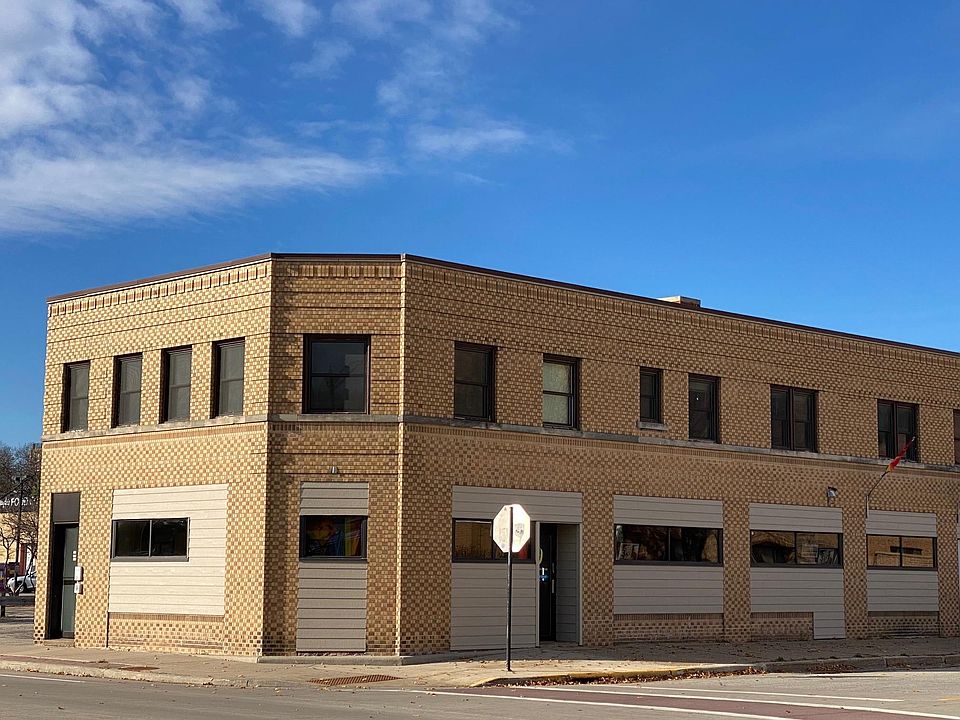 1st image of 541 Cass St