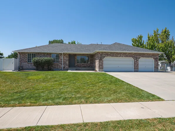 12142 S 3300 W, Riverton, UT 84065