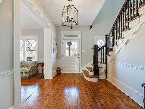 3rd image of 1021 Harrison St