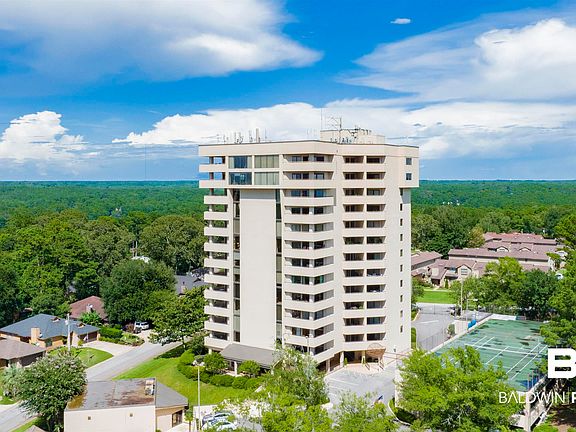 3rd image of 100 Tower Dr APT 1103