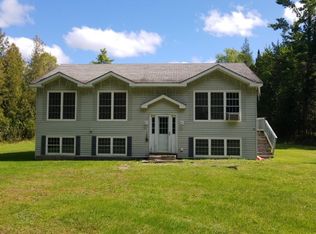 38 Bryer Heights Rd, Milford, ME 04461