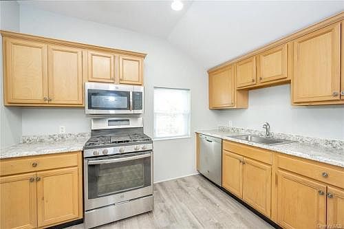 3rd image of 84 Highland Ave Unit 2