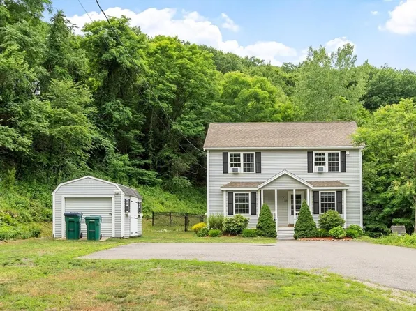 165 Rollstone St, Fitchburg, MA 01420