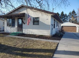 1130 E Thomas St, Manitowoc, WI 54220