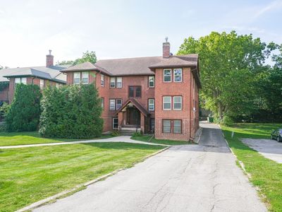 3940 University Ave APT 4, Des Moines, IA, 50311