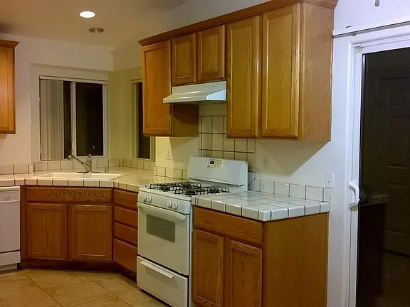 5th image of 15131 Avenida Monteflora