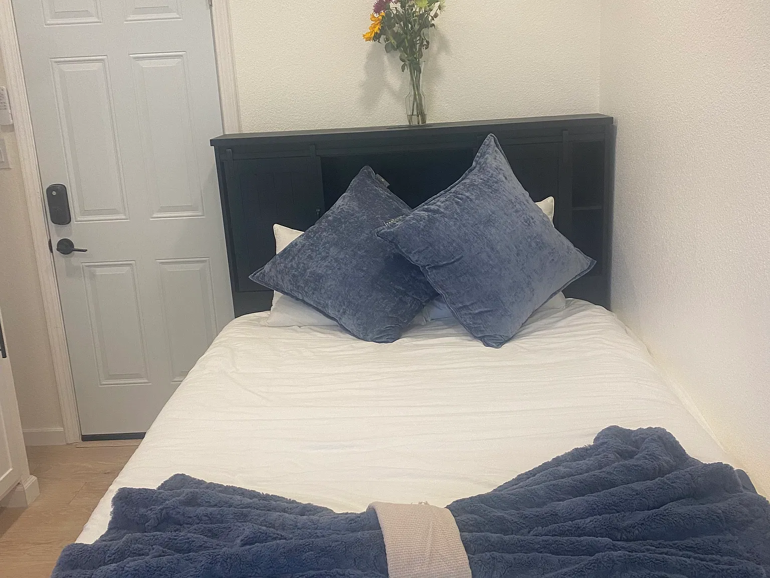 1 bed, 220 sqft, $1,799 — Photo 3