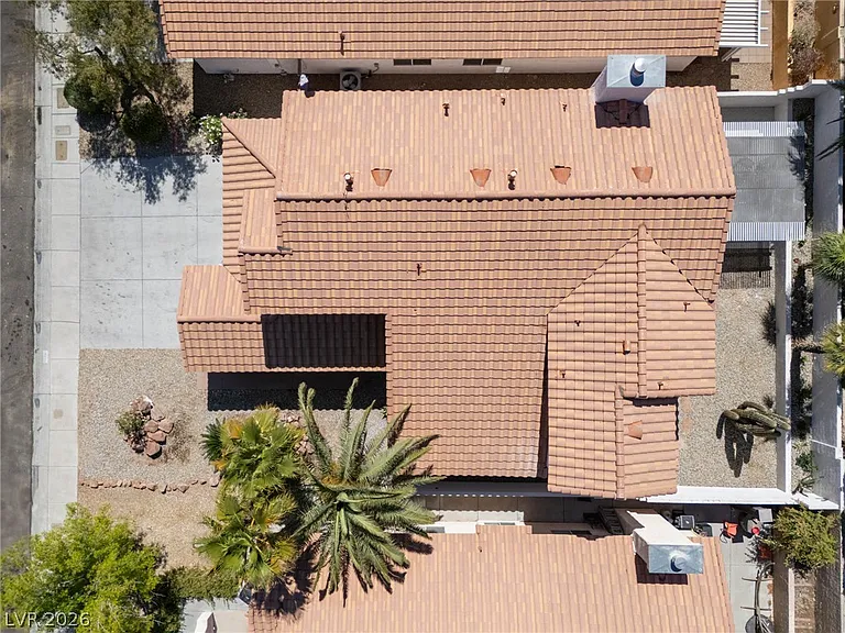 7825 Desert Bell Ave — Photo 35