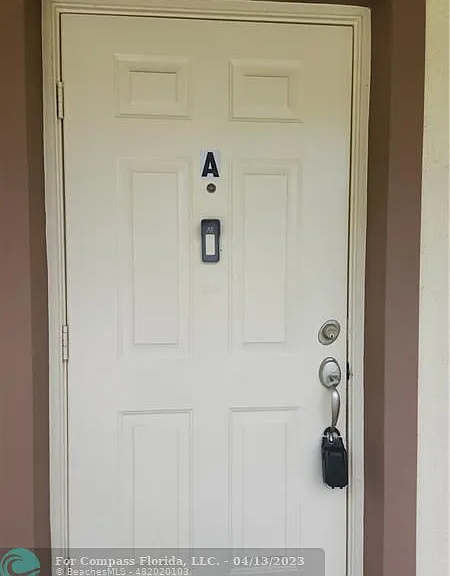 6094 Live Oak Ct #A — Photo 3