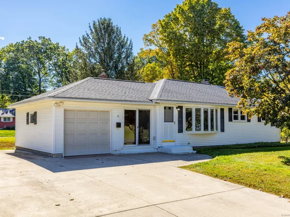 5 Arrow Street, Enfield, CT 06082